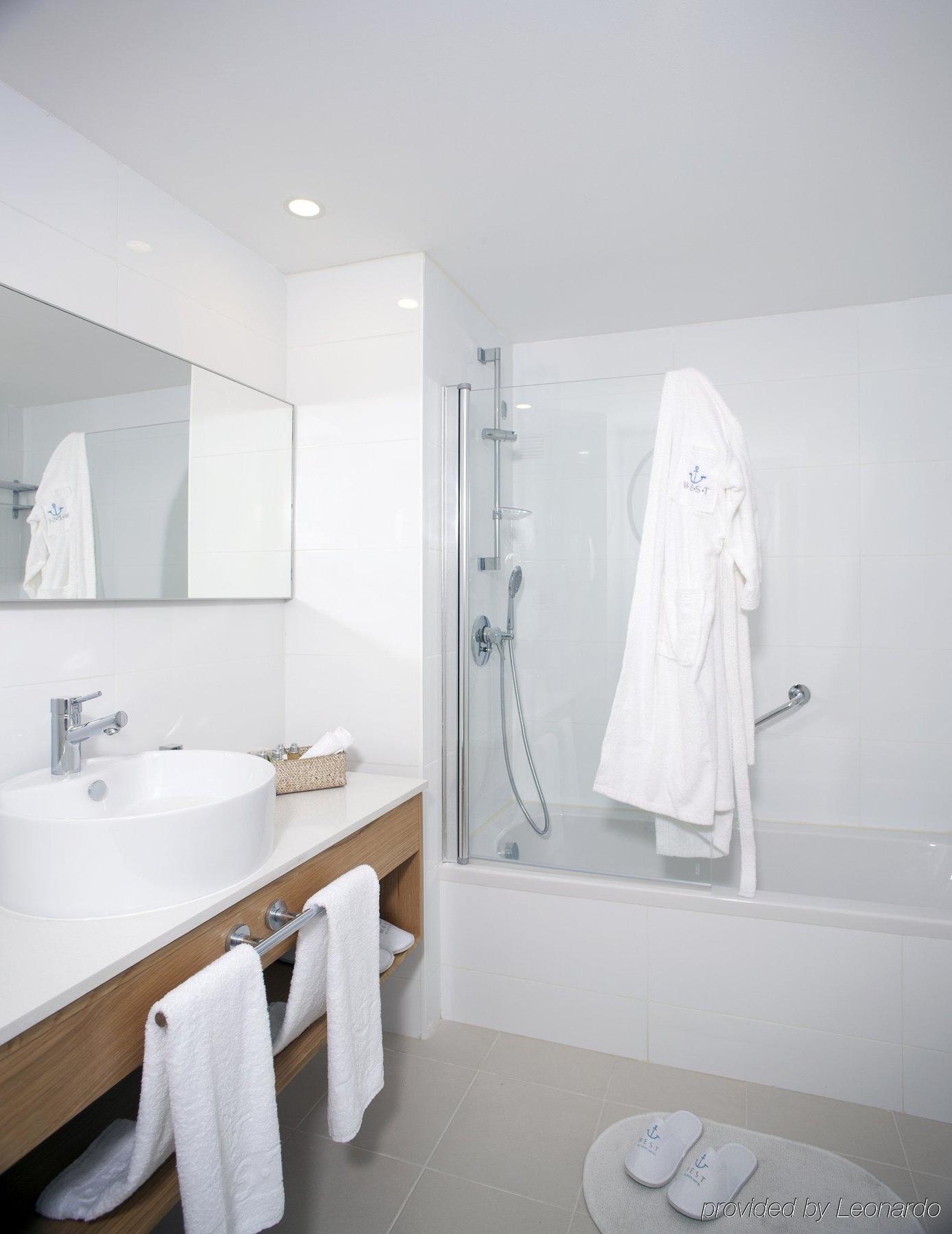 West All Suites Hotel Ashdod Eksteriør bilde