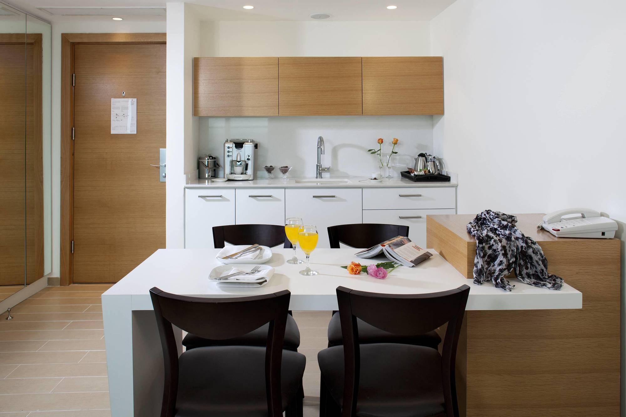 West All Suites Hotel Ashdod Eksteriør bilde