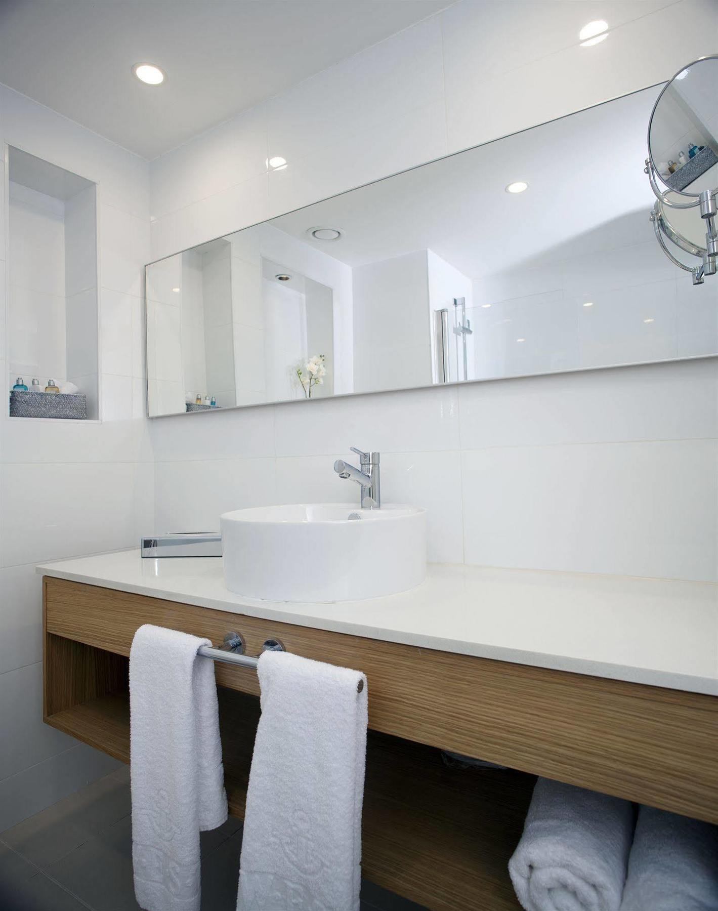 West All Suites Hotel Ashdod Eksteriør bilde