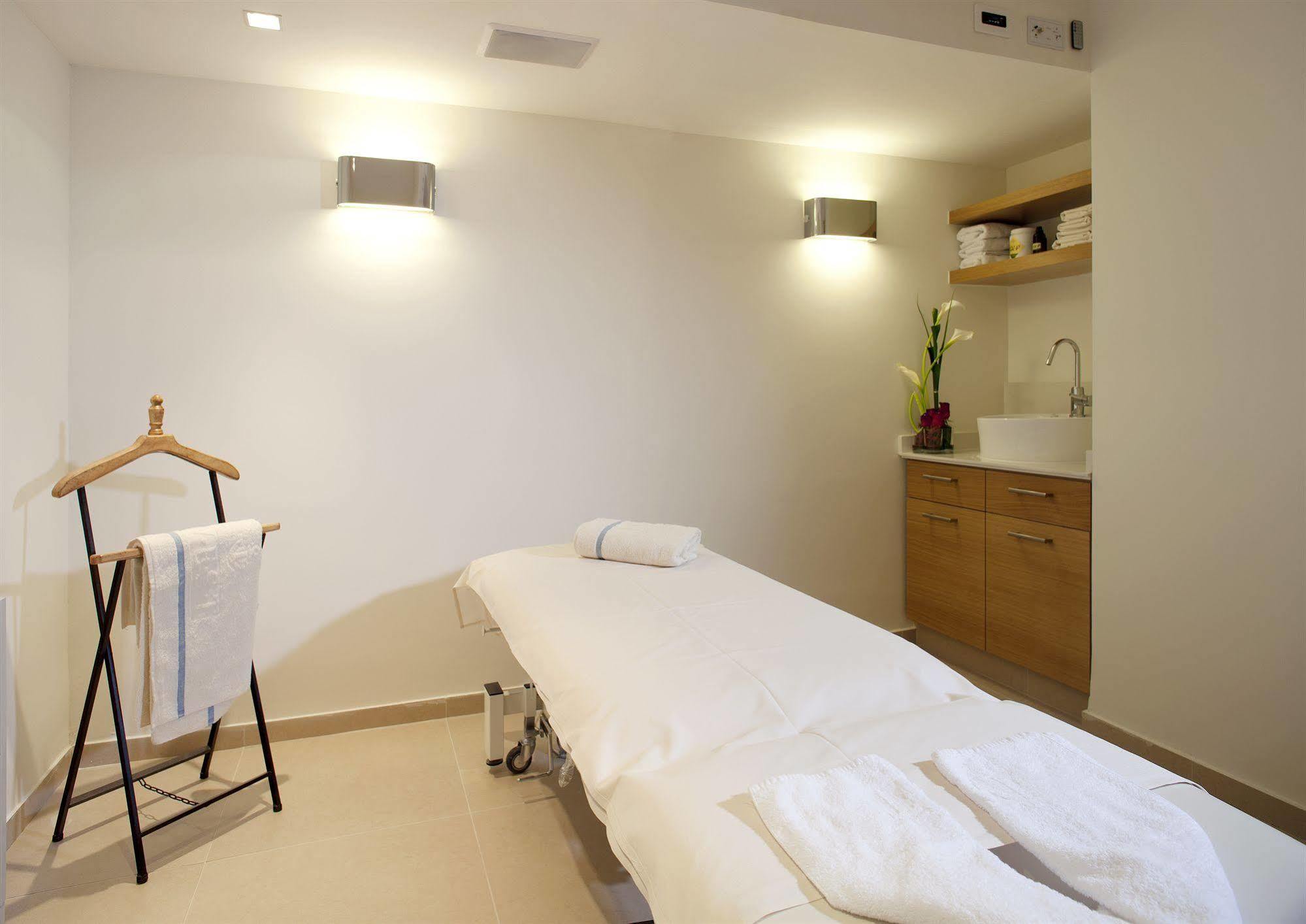 West All Suites Hotel Ashdod Eksteriør bilde
